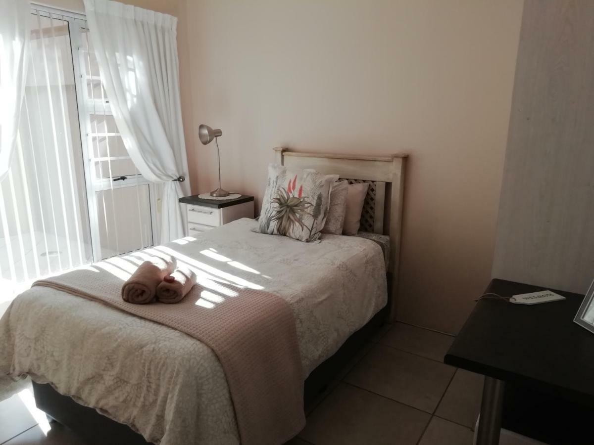 Oudtshoorn Guest House Eksteriør bilde